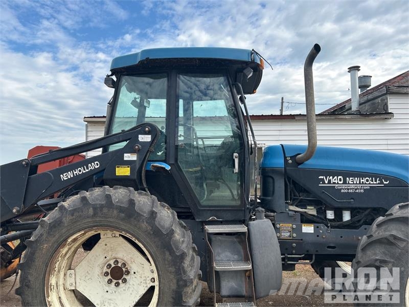 New Holland TV140 الجرارات