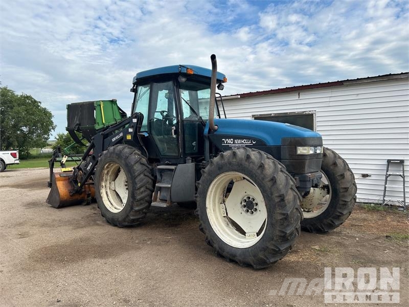 New Holland TV140 الجرارات