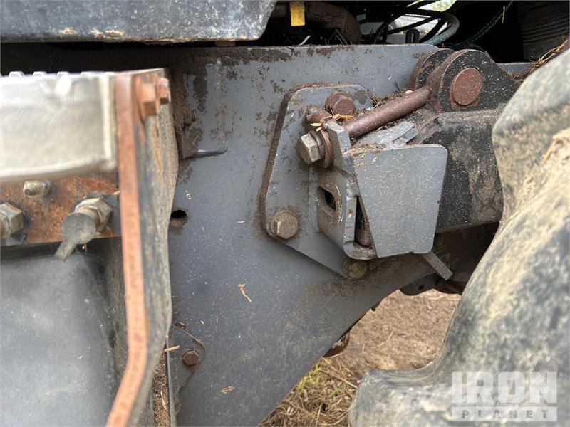 New Holland TV140 الجرارات