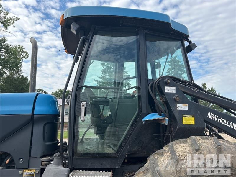 New Holland TV140 الجرارات