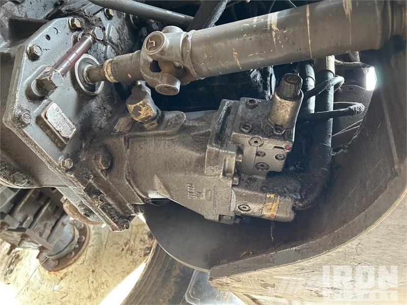 New Holland TV140 الجرارات