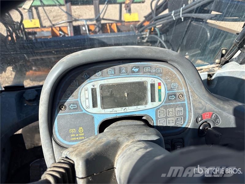 New Holland TV140 Traktorer