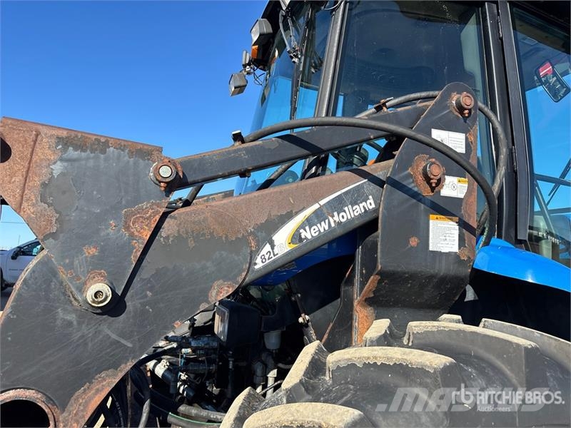 New Holland TV145 Traktori