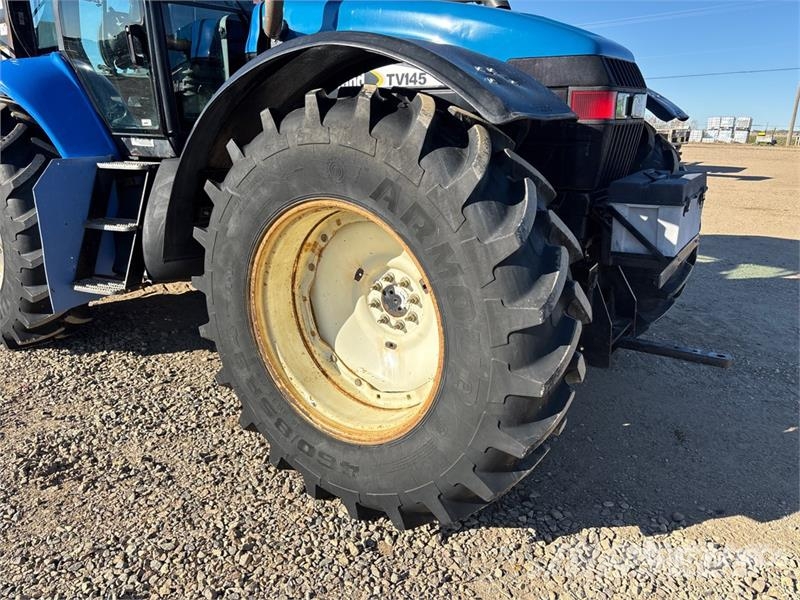 New Holland TV145 Traktori