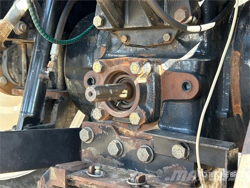 New Holland TV6070 Traktori