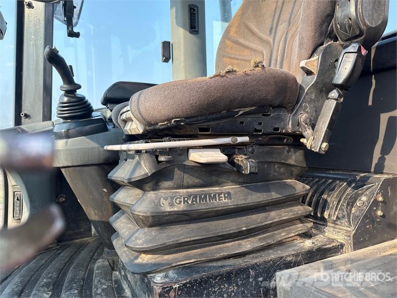New Holland W130B Wheel Loader Pyöräkuormaajat