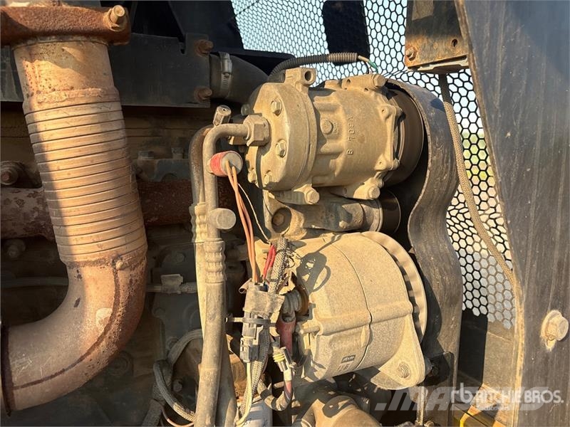 New Holland W130B Wheel Loader Pyöräkuormaajat
