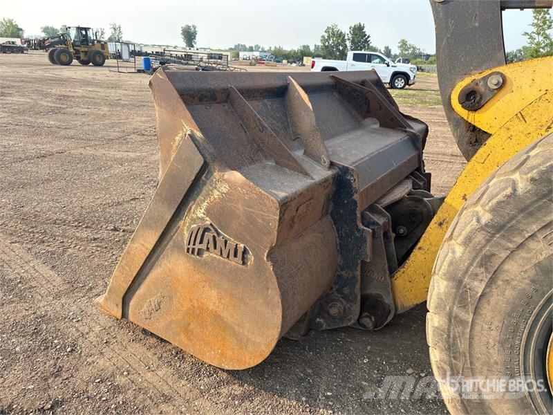 New Holland W130B Wheel Loader Pyöräkuormaajat