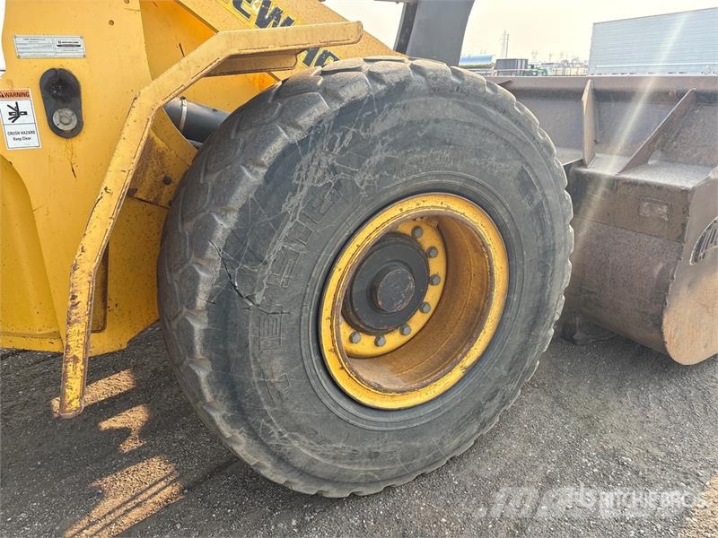 New Holland W130B Wheel Loader Pyöräkuormaajat