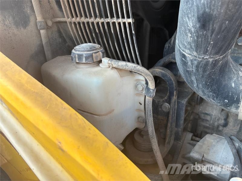New Holland W130B Wheel Loader Pyöräkuormaajat