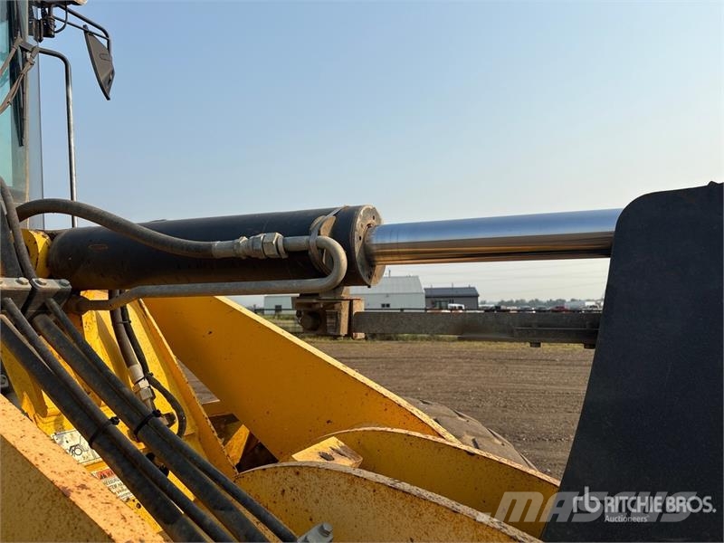New Holland W130B Wheel Loader Pyöräkuormaajat