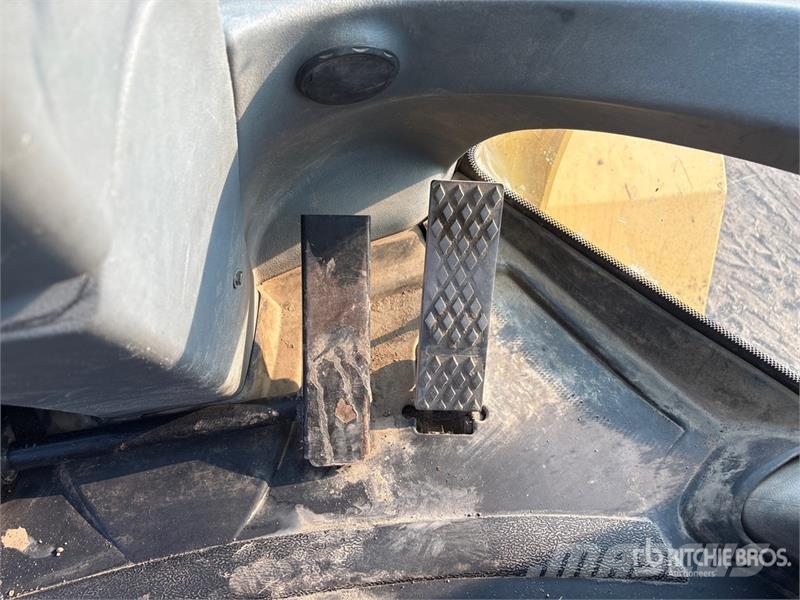 New Holland W130B Wheel Loader Pyöräkuormaajat