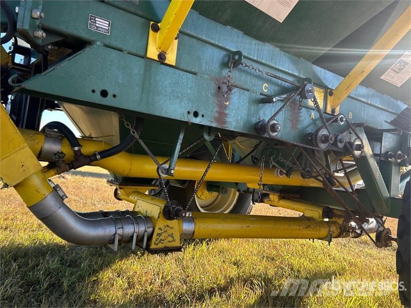  New Noble 300 bu Tow-Between Air Cart Perforatrici