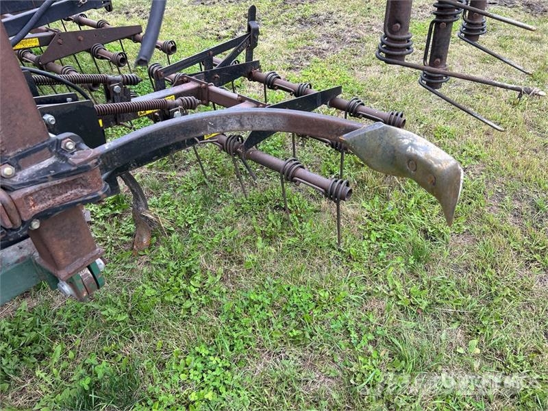 New Noble 8000 41 ft Chisel Plow Плуги