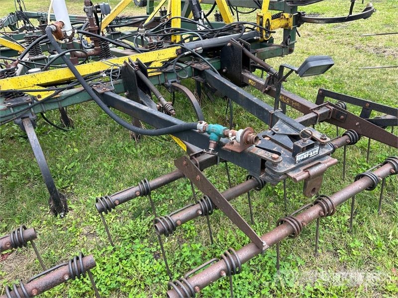 New Noble 8000 41 ft Chisel Plow Плуги