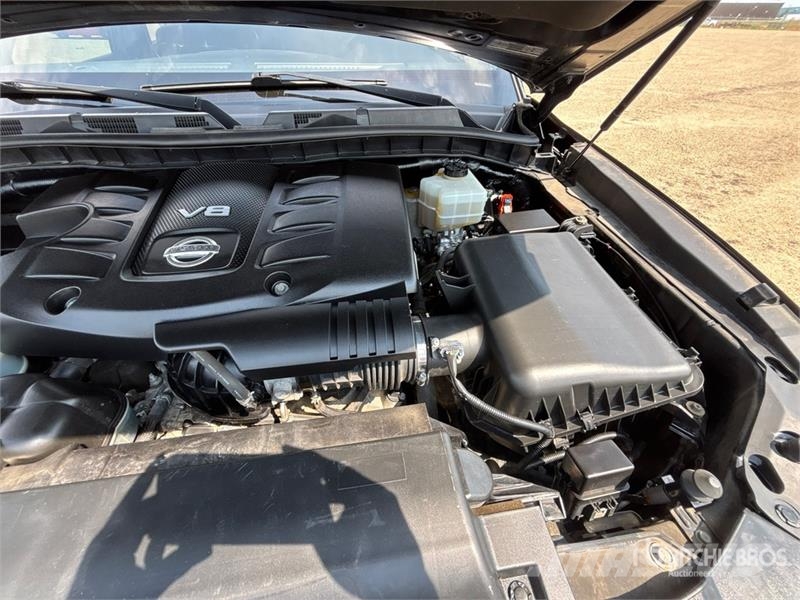 Nissan Armada سيارات