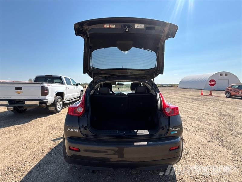 Nissan Juke 4WD SUV سيارات