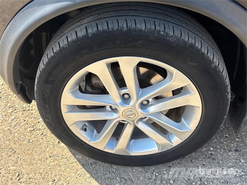 Nissan Juke 4WD SUV Kistehergépjárművek