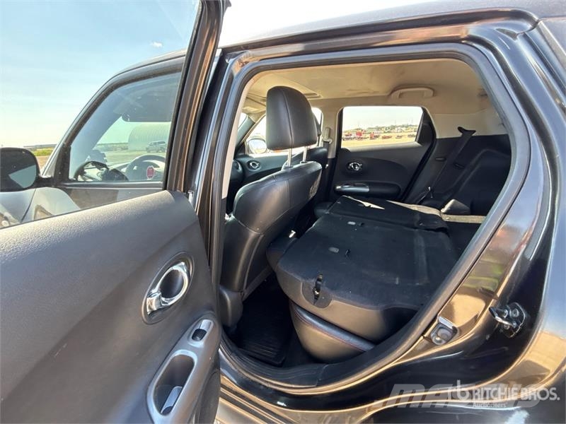 Nissan Juke 4WD SUV Kistehergépjárművek