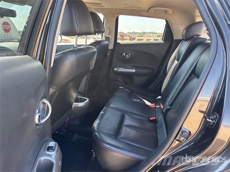 Nissan Juke 4WD SUV سيارات