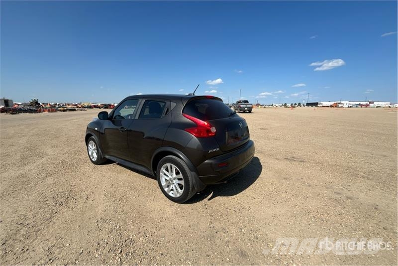 Nissan Juke 4WD SUV سيارات