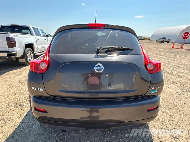 Nissan Juke 4WD SUV Kistehergépjárművek