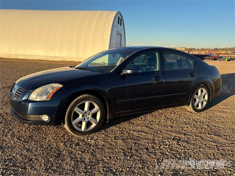 Nissan MAXIMA Automobile Samochody osobowe