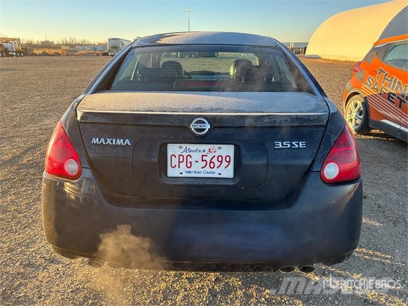 Nissan MAXIMA Automobile Samochody osobowe