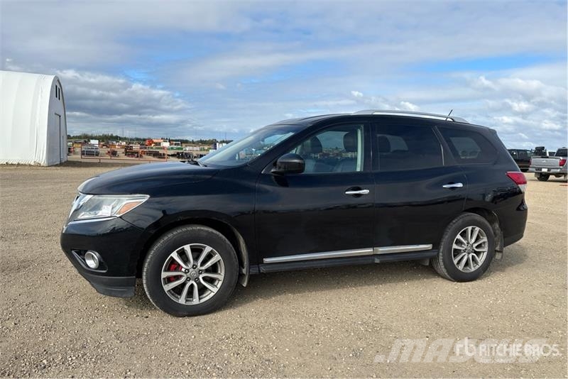 Nissan Pathfinder SL 4WD SUV Lengvieji automobiliai