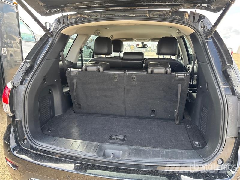 Nissan Pathfinder SL 4WD SUV Lengvieji automobiliai