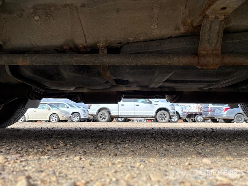 Nissan Pathfinder SL 4WD SUV Lengvieji automobiliai