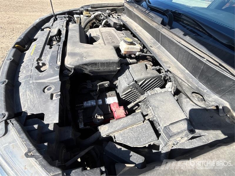 Nissan Pathfinder SUV Personbiler