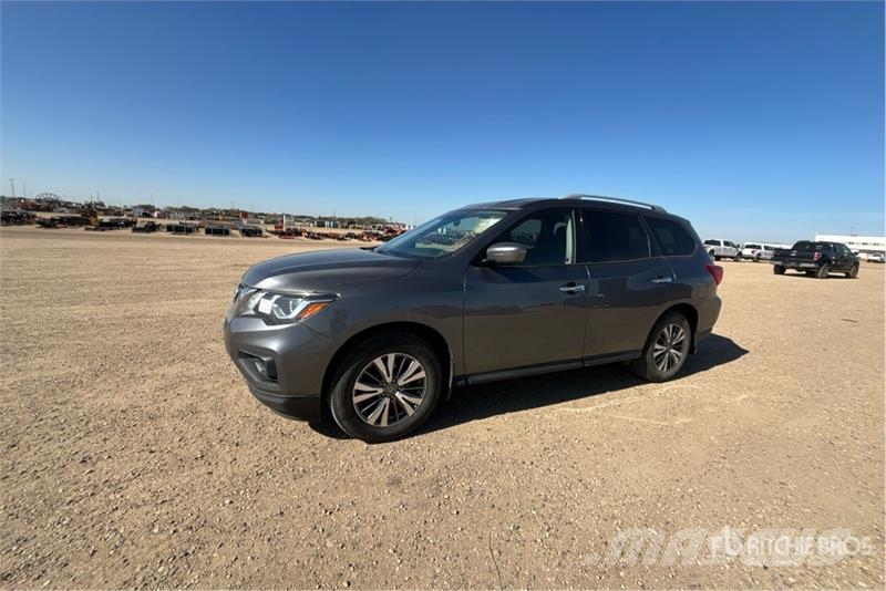 Nissan Pathfinder SUV Personbiler