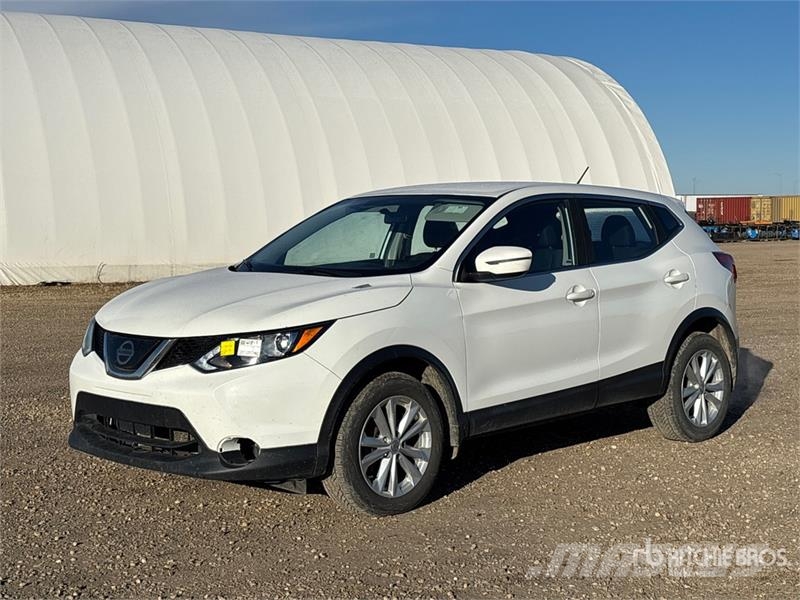 Nissan Qashqai AWD SUV 汽车