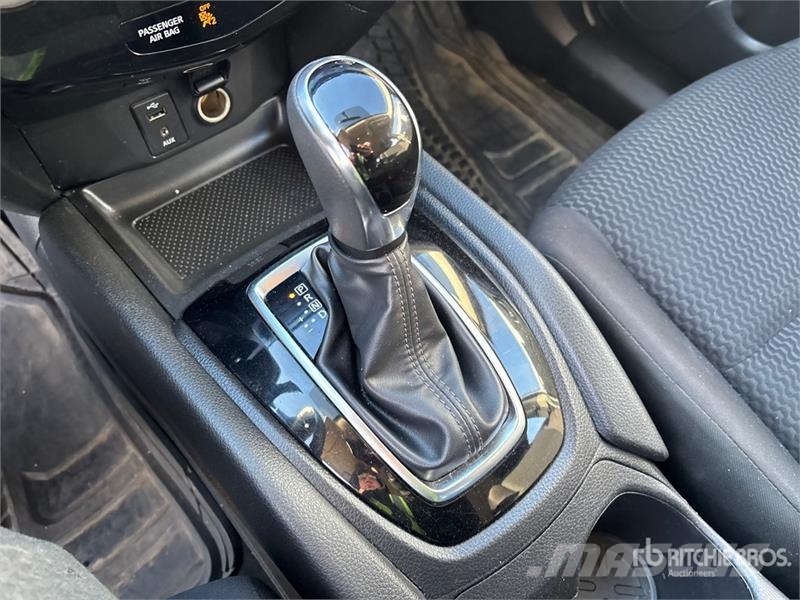 Nissan Qashqai AWD SUV 汽车