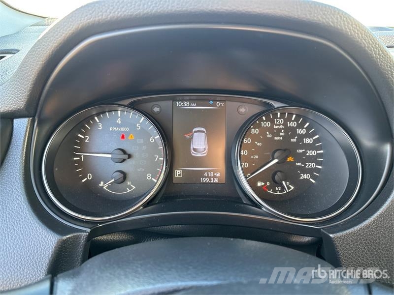 Nissan Qashqai AWD SUV 汽车