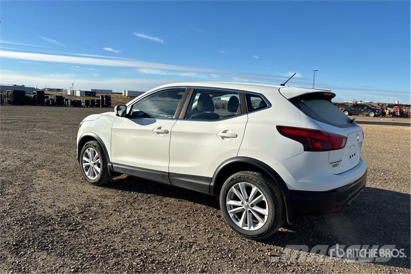 Nissan Qashqai AWD SUV 汽车