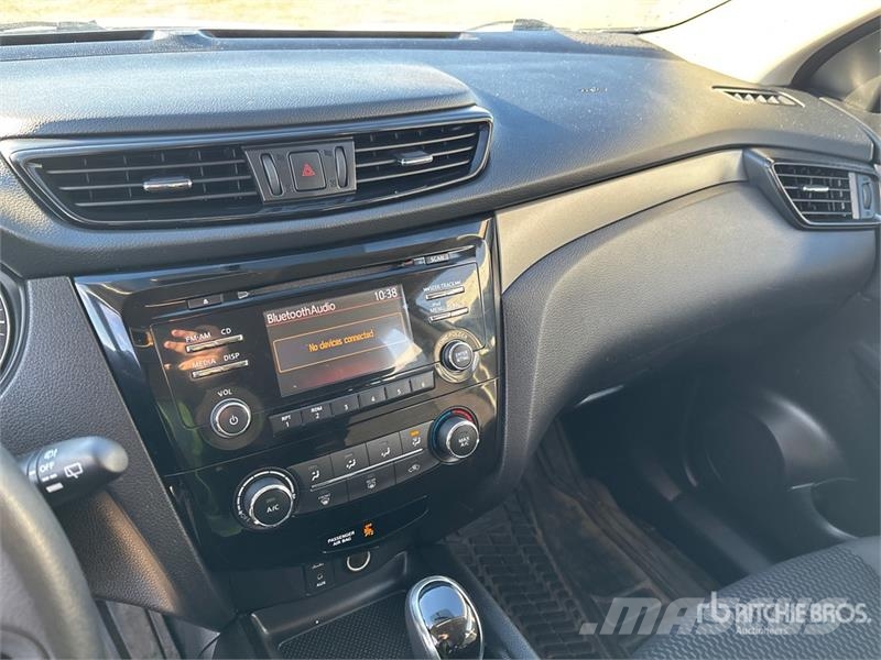 Nissan Qashqai AWD SUV 汽车