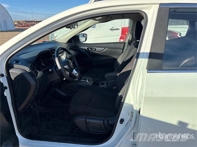 Nissan Qashqai AWD SUV 汽车