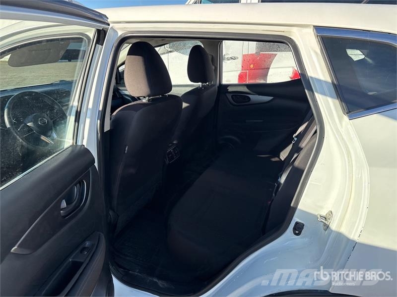 Nissan Qashqai AWD SUV 汽车