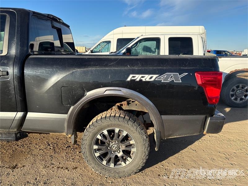 Nissan Titan Drugi