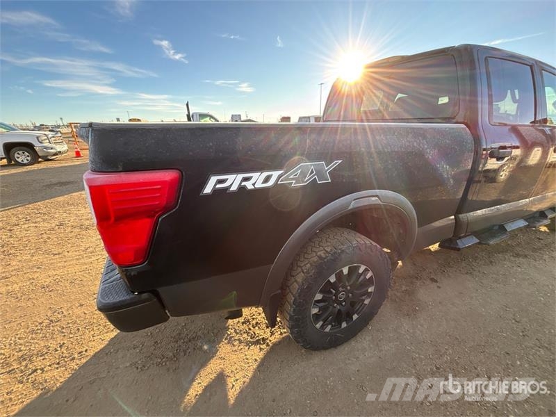 Nissan Titan Drugi