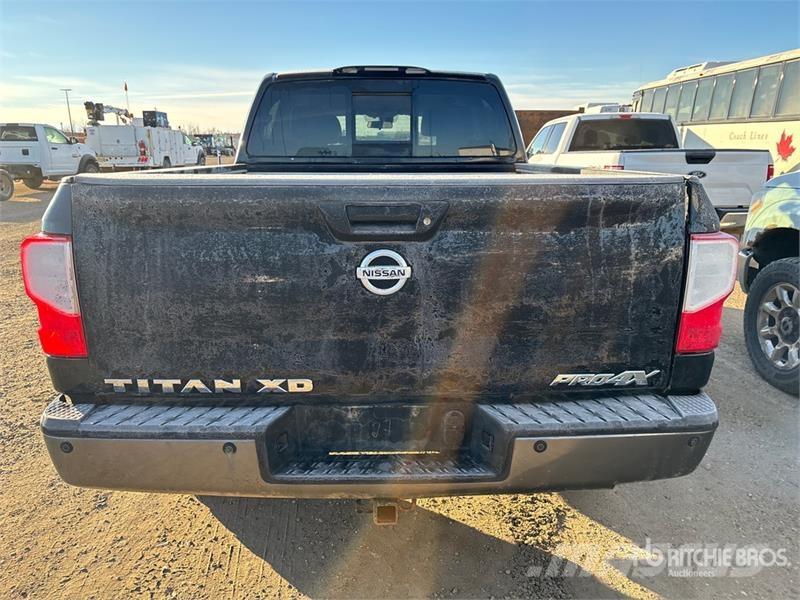 Nissan Titan Drugi