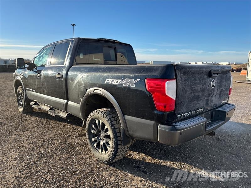 Nissan Titan Drugi