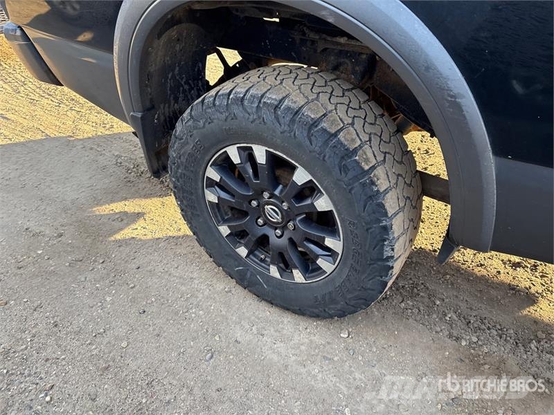 Nissan Titan Drugi