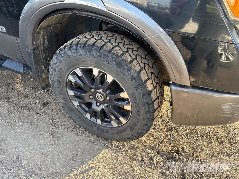Nissan Titan Drugi