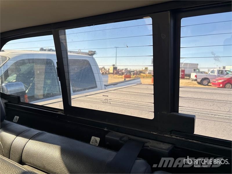 Nissan Titan XD PRO-4X 4x4 Crew Cab Pickup (Inoperable) Drugi