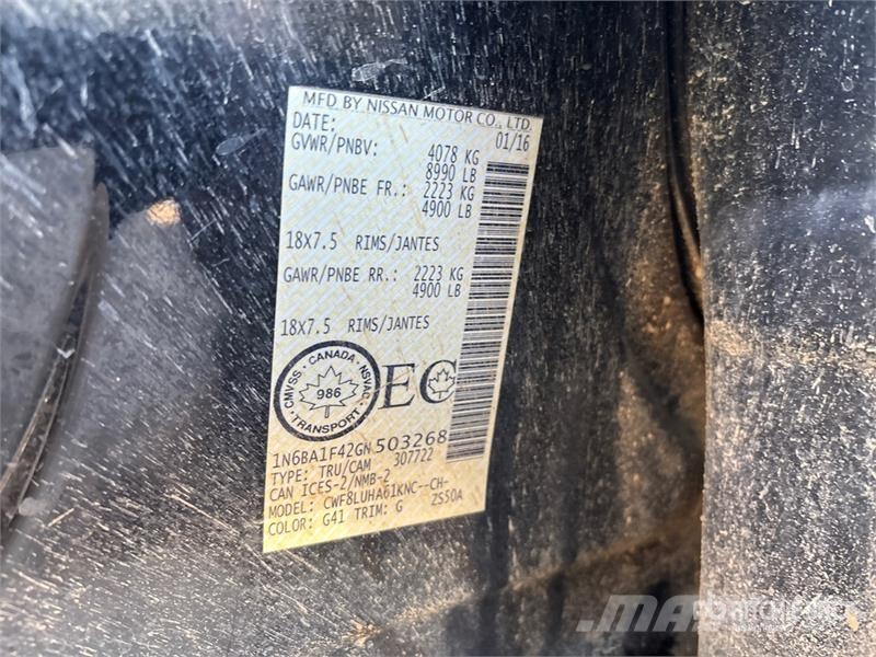 Nissan Titan XD PRO-4X 4x4 Crew Cab Pickup (Inoperable) Drugi