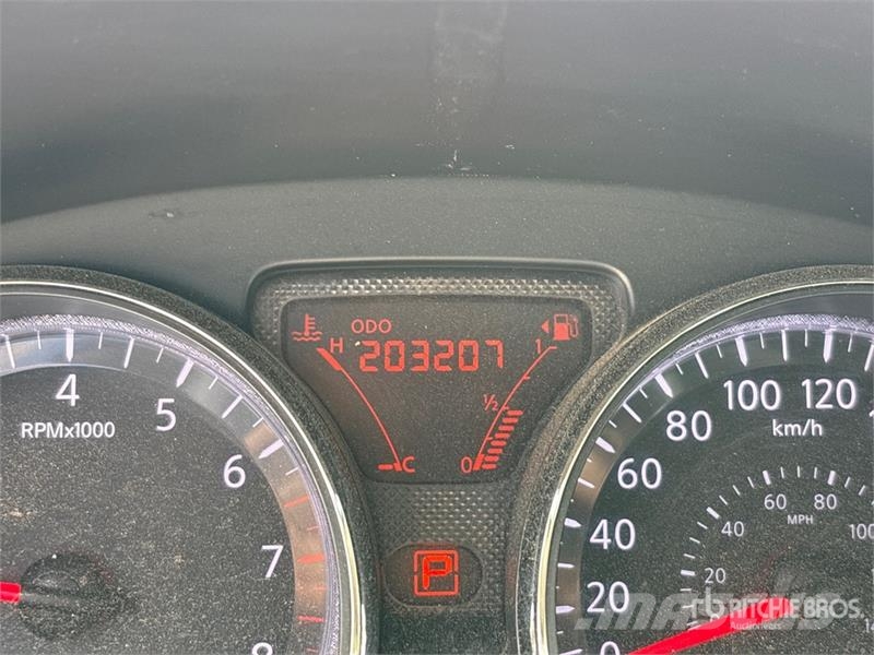 Nissan Versa Automobile Легковые автомобили