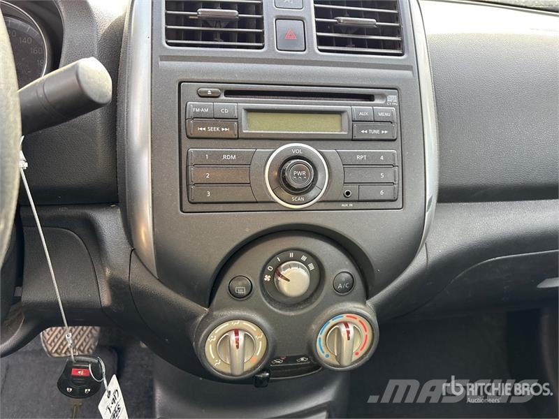 Nissan Versa Automobile Легковые автомобили